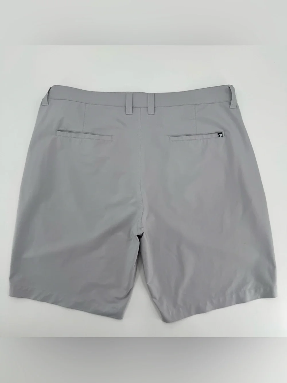 TravisMathew Men’s Golf Shorts Gray Size 36 Stretch 88% Polyester 12% Elastane